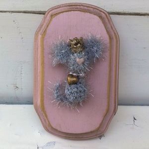 Crochet tiny mouse (2 1/2x 1 1/2in)